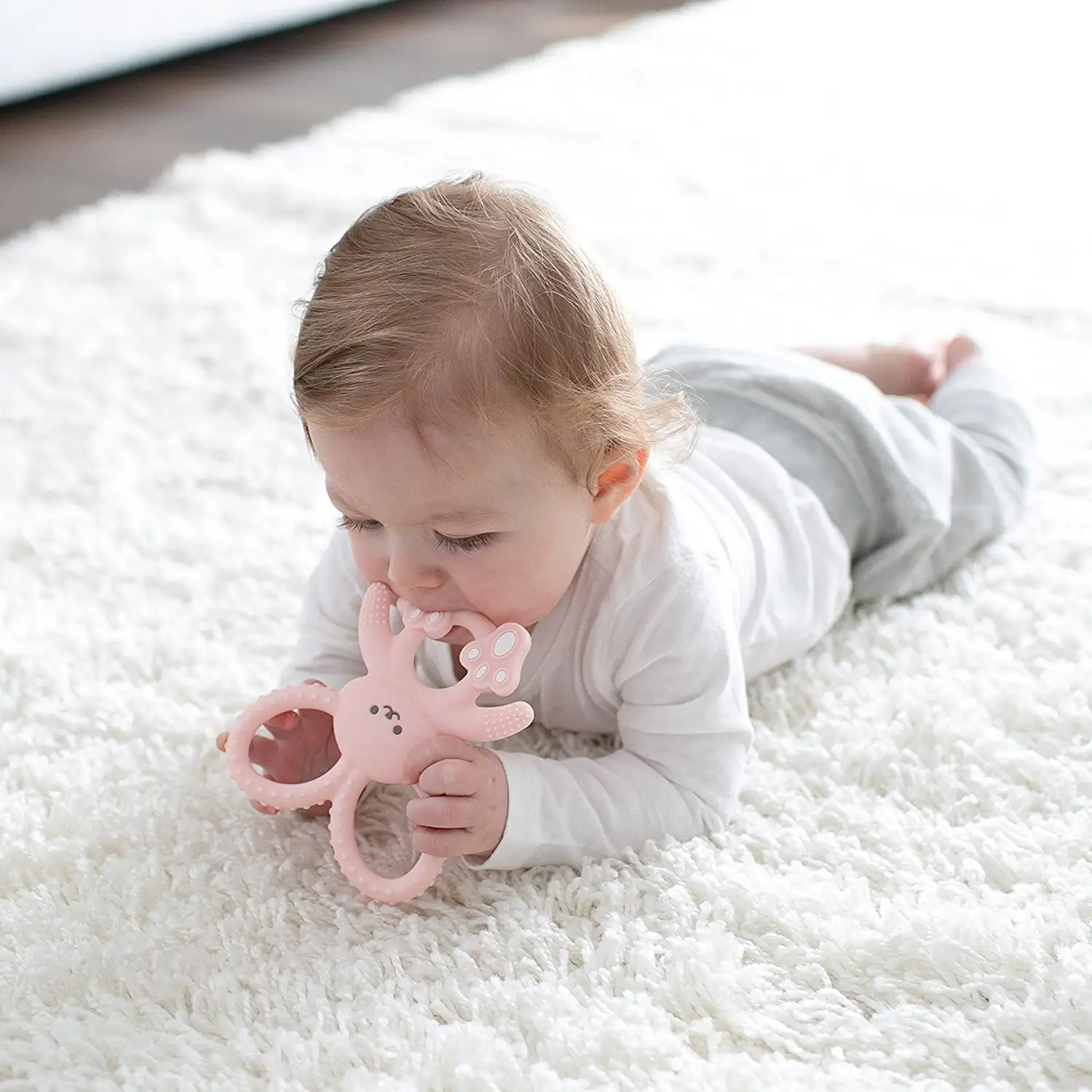 Dr. Brown's Flexees Bunny Teether for Infant & Baby, Pink, 100% Silicone, BPA Free, 3m+ ONLINE ONLY - Image 4