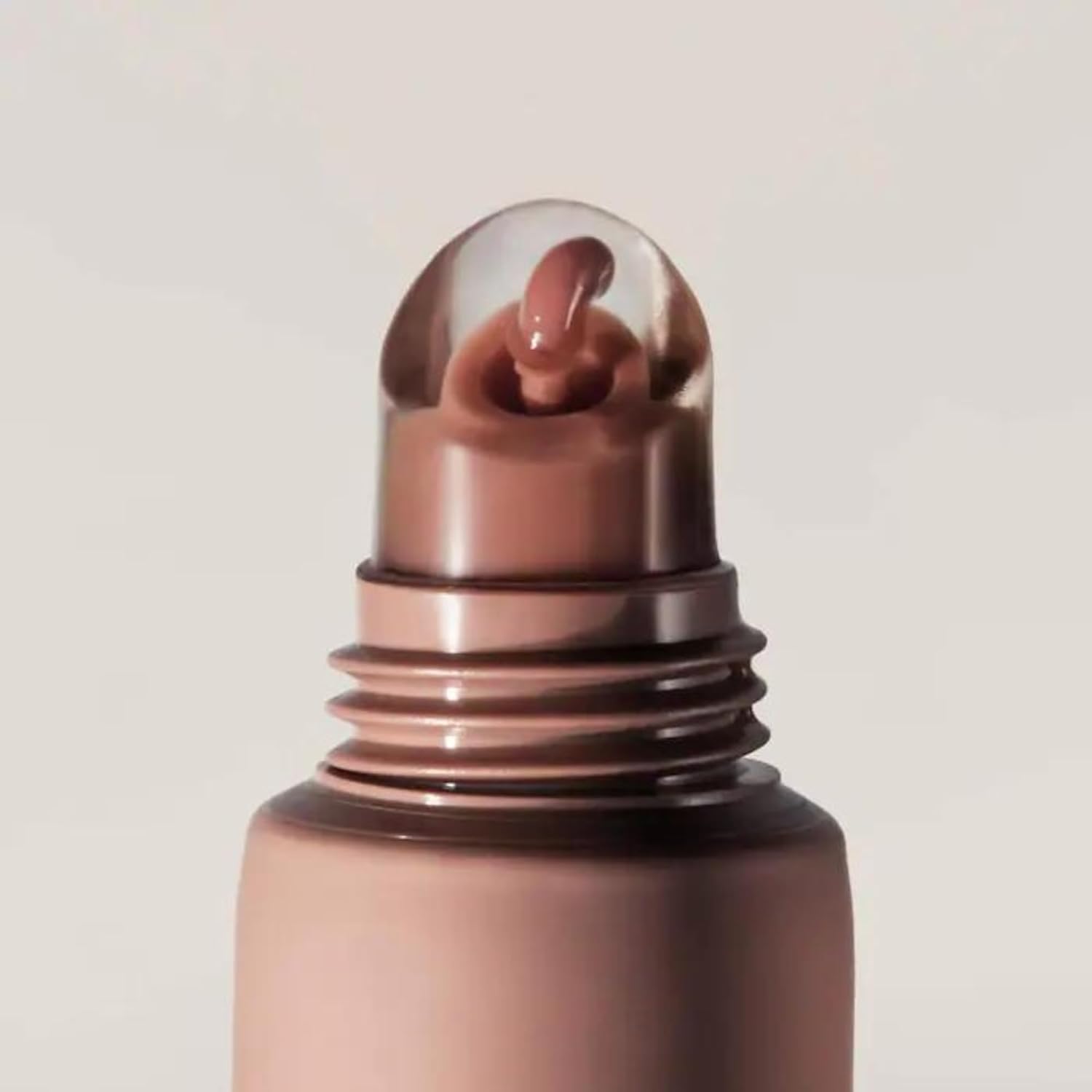 Summer Fridays Lip Butter Balm - Moisturizing Lip Gloss for Instant Shine + Sheer Color - With Nourishing Shea Butter - Everyday Makeup + Skin Care Summer Essentials - Vegan - Brown Sugar (.5 Oz) - Image 9